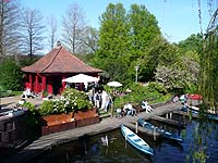 Bootsvermietung am Stadtparksee auf der Liebesinsel
