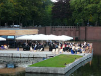 Die Bucht im Stadtpark Hamburg aus westlicher Sicht betrachtet