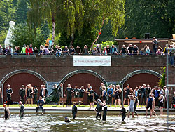 Start im Naturbad Stadtparksee